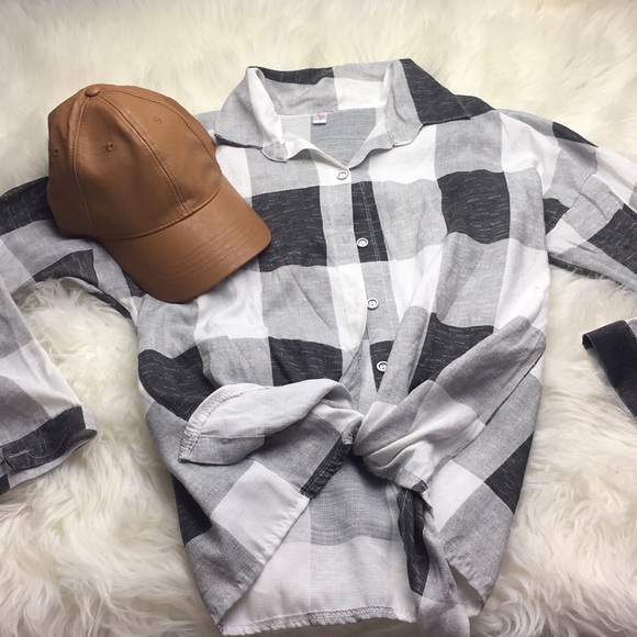 Tops - BUNDLE!!🔥Camisa y Gorra!!